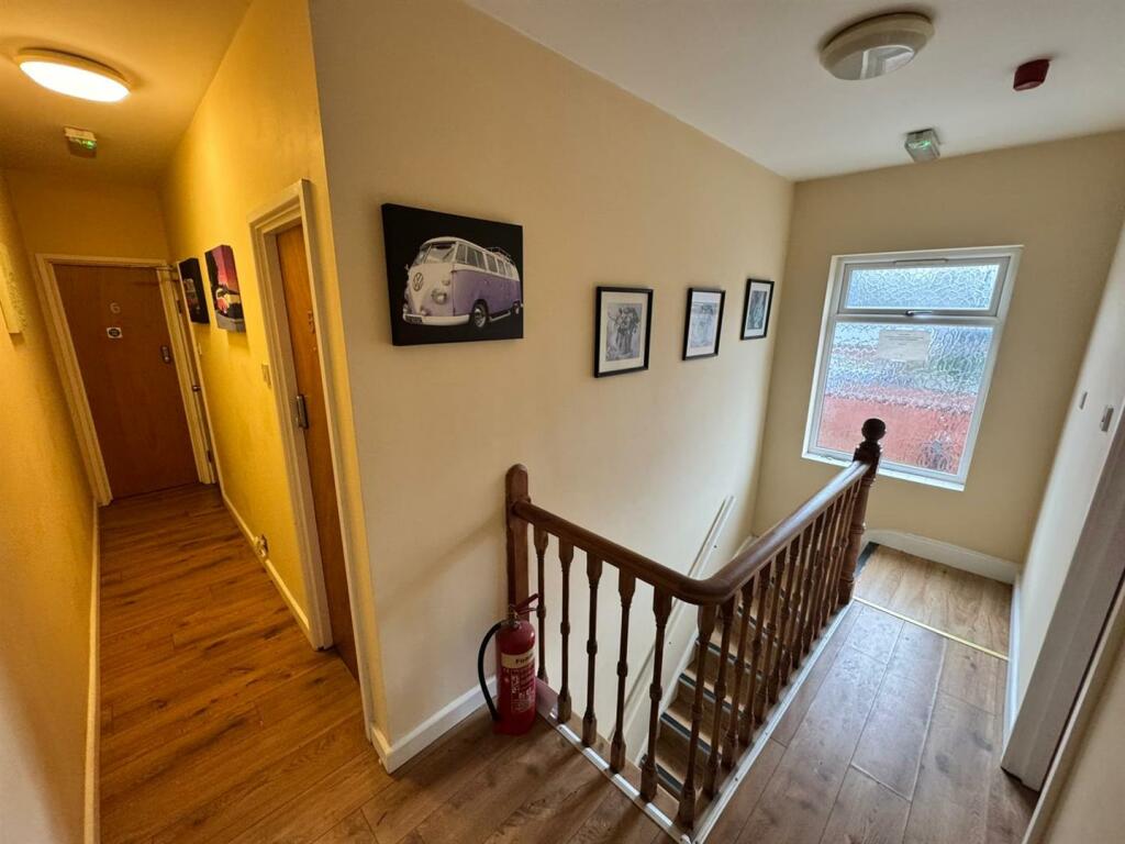 Landing / Hallway