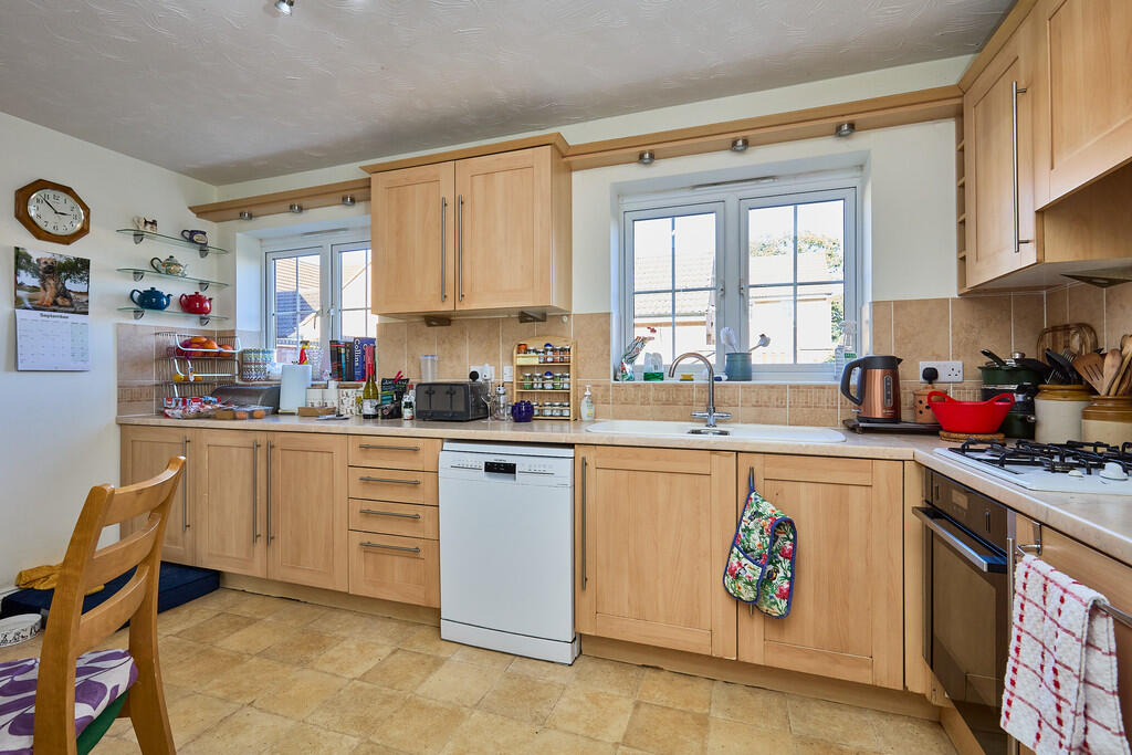 Edward Knight 202...