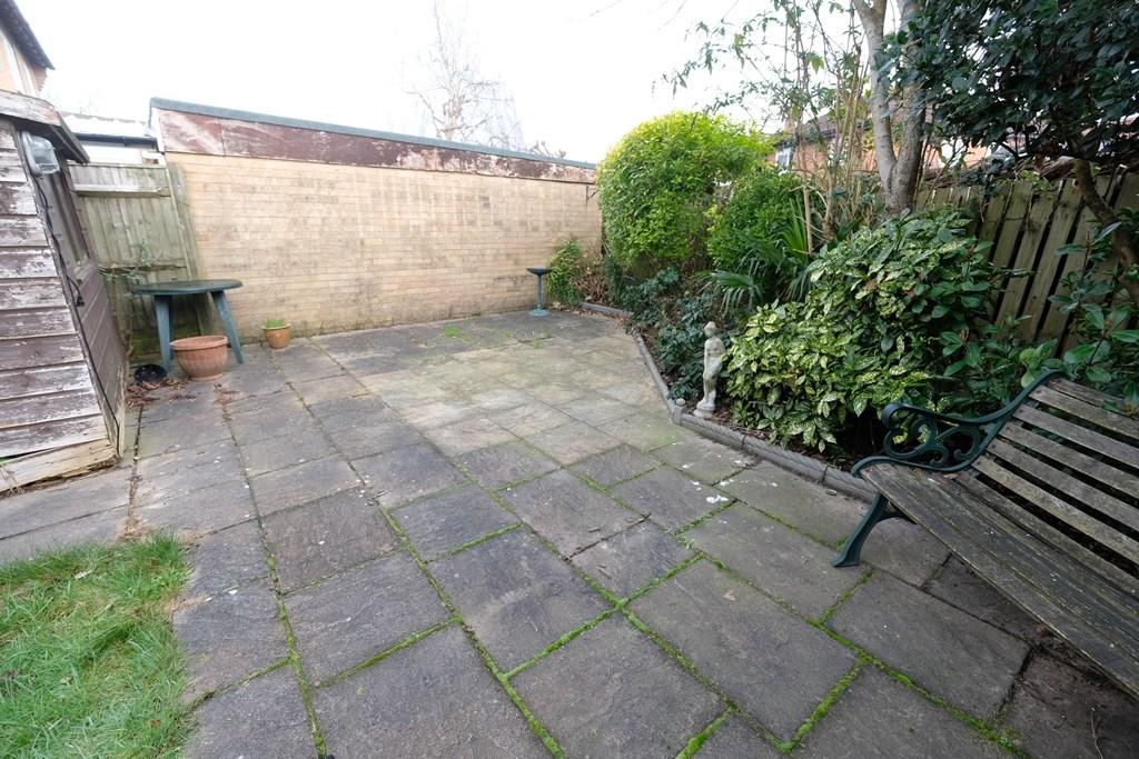 GARDEN 