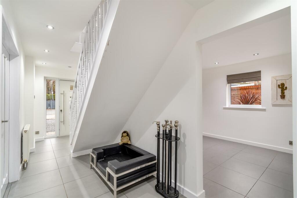 8579910-interior26.jpg