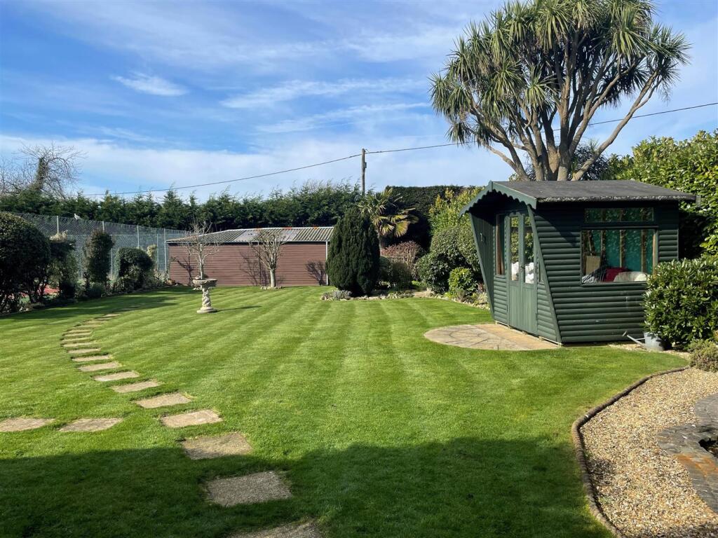 Summer House 2.jpg