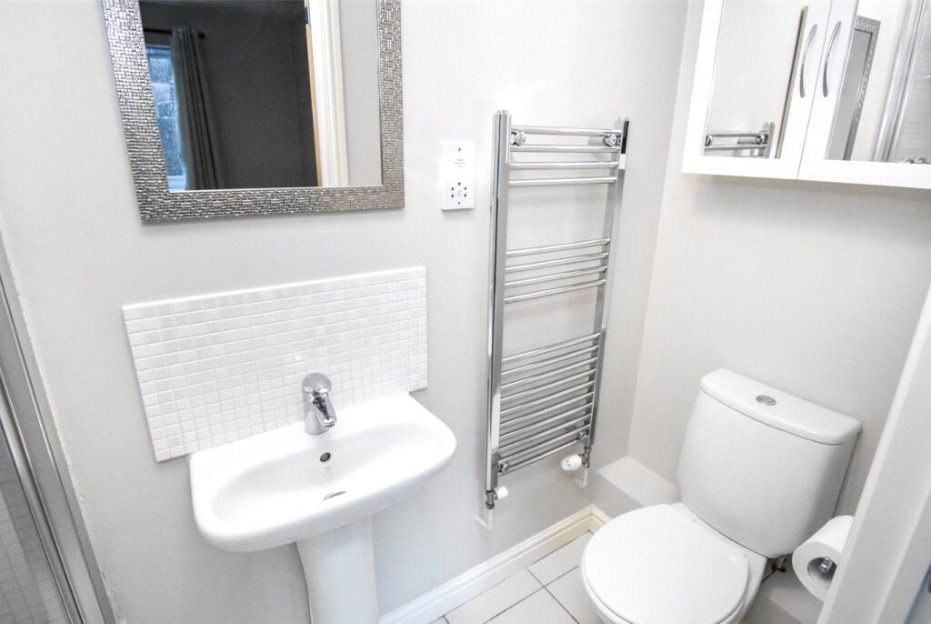 En-Suite Shower