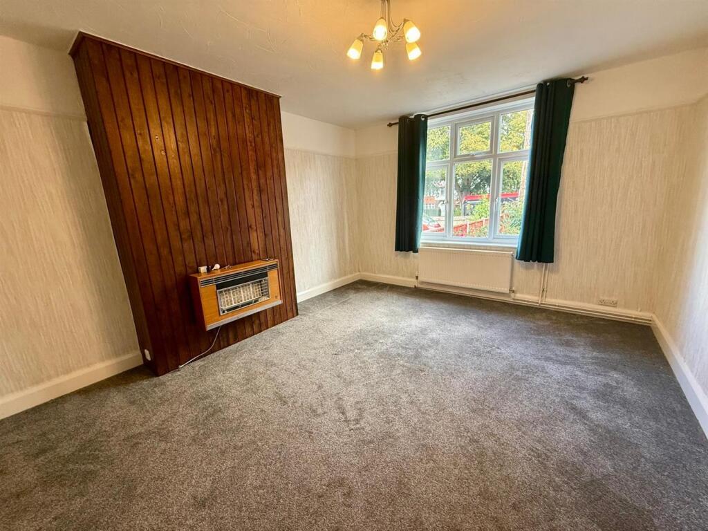 WhatsApp Image 2025-08-29 at 16.19.35_7cb16267.jpg