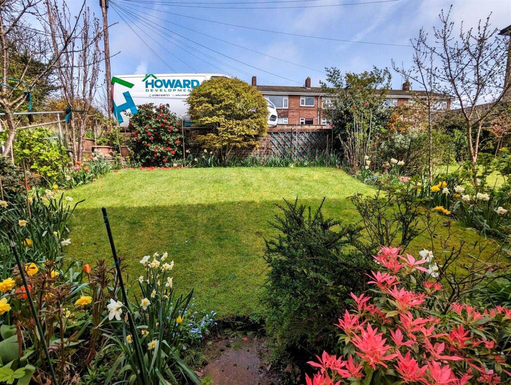 Garden 2.jpg