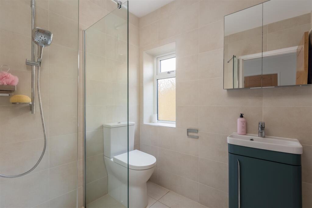 Three Gables Shower Room-1.jpg