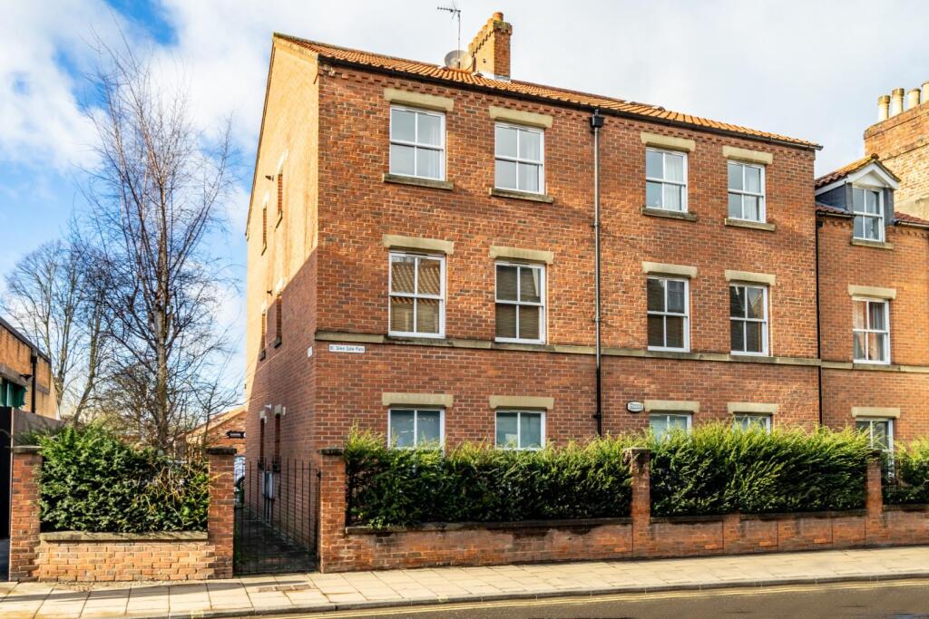 st giles gate-11.jpg