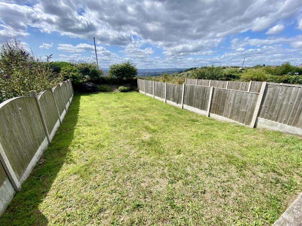 Bramleys Estate Agents - The Orchards - Bellstring