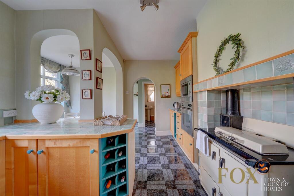 2 St Catherins Hill (27).jpg