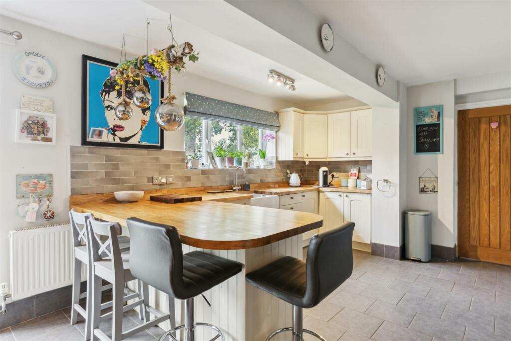 Breakfast Bar