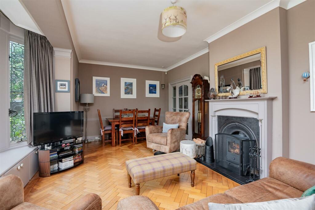 1 Beach Tower Ralston Road Dundee-2.jpg