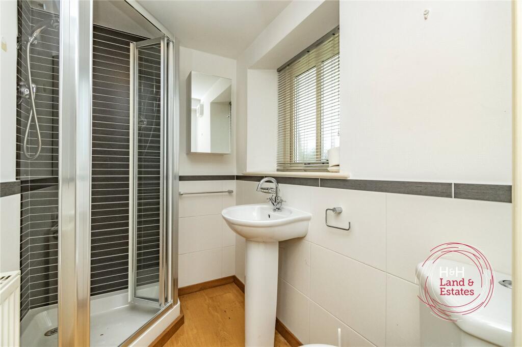 Bedroom 1 Ensuite