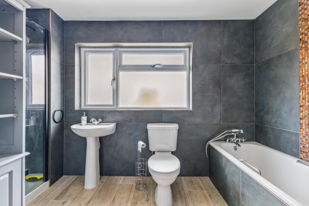94804_6 Victoria Road(16).jpg