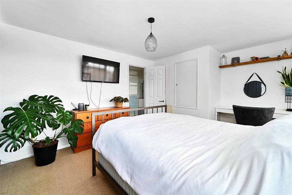 rowan-close-bn (9).jpg