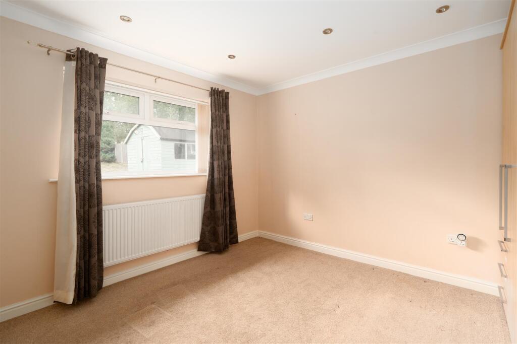 Bedroom2.jpg
