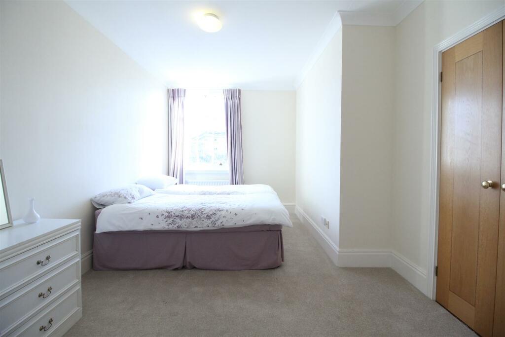 Bedroom 2.JPG