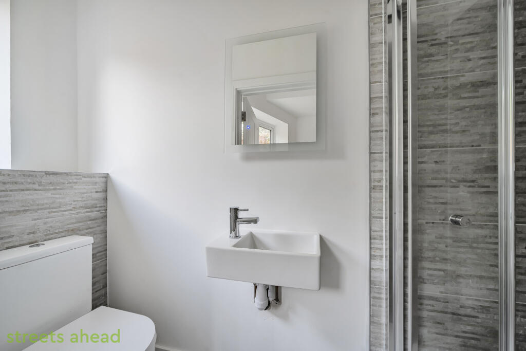 aa18d385-b35f-43b...