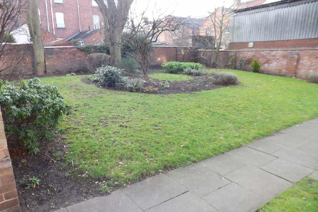 COMMUNAL GARDENS