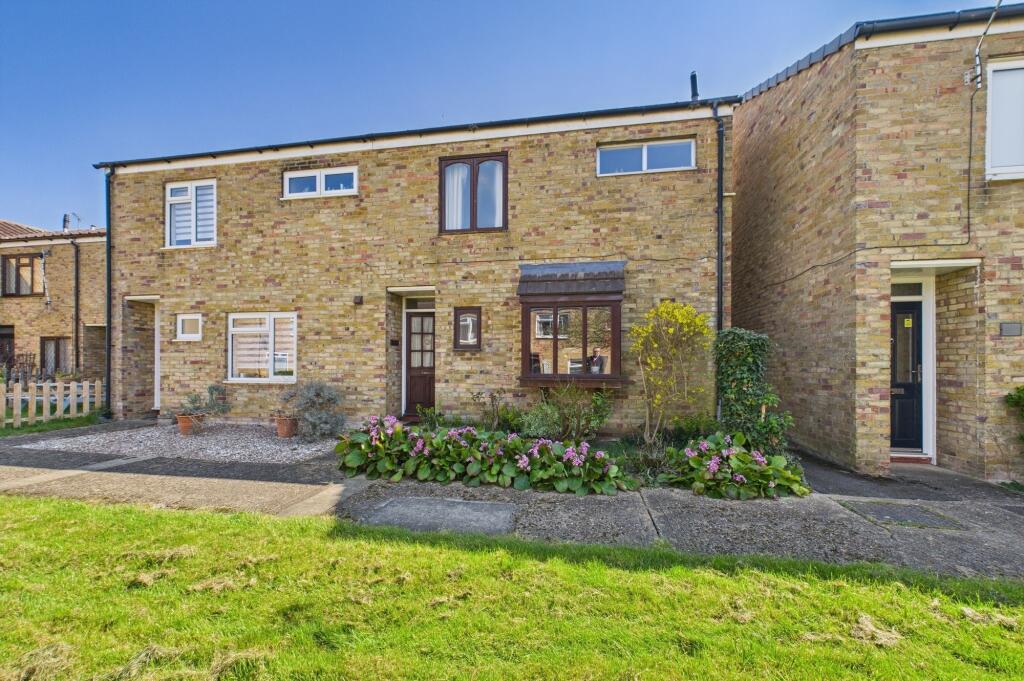 CAM02545G0-PR0374-STILL001