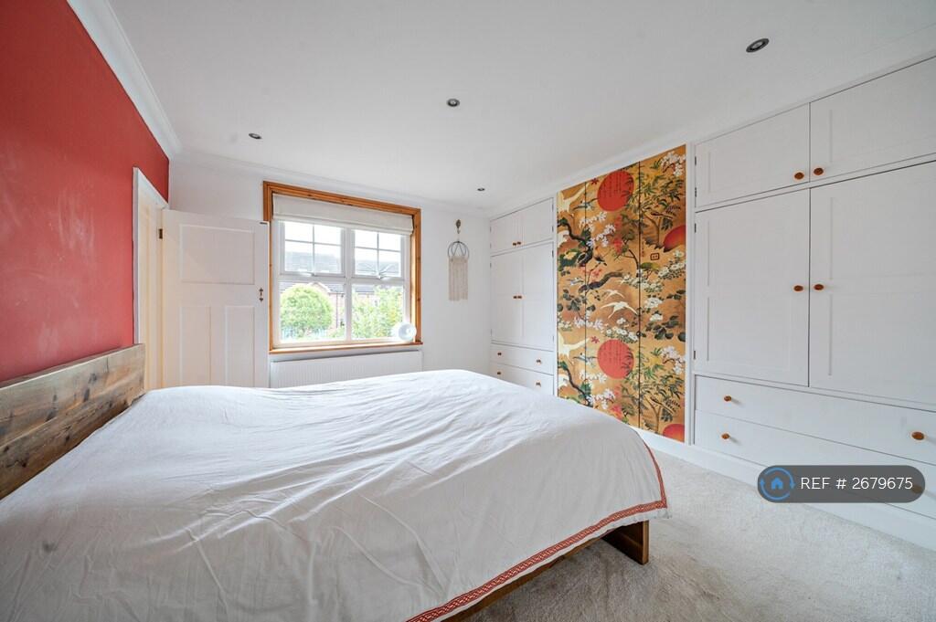 Main Bedroom 