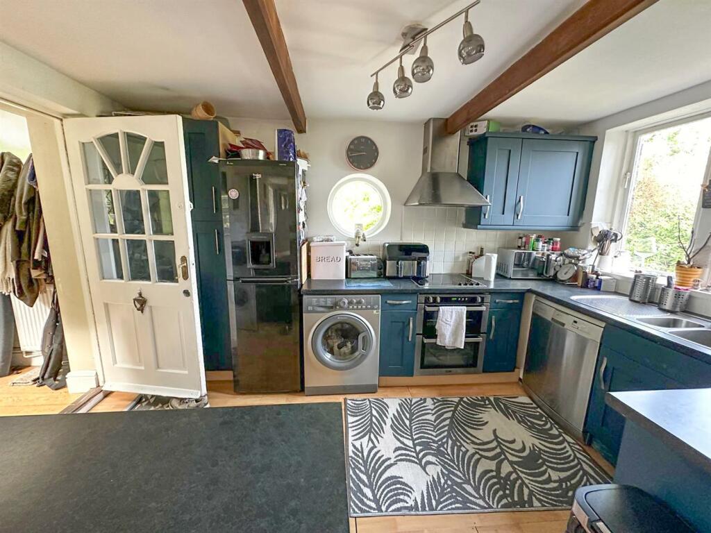 cottage 5.jpg