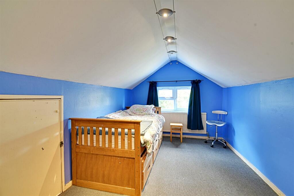 Bedroom 3.jpg