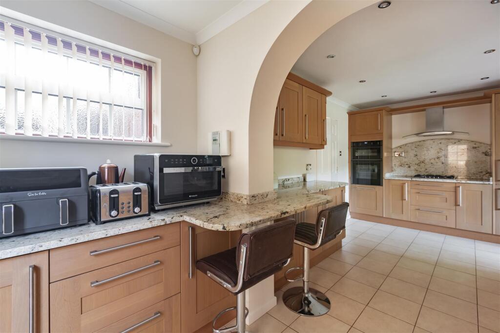 23 Chantry Avenue-HR10.jpg