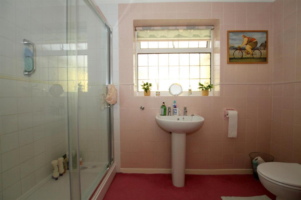 4 baytree shower.JPG