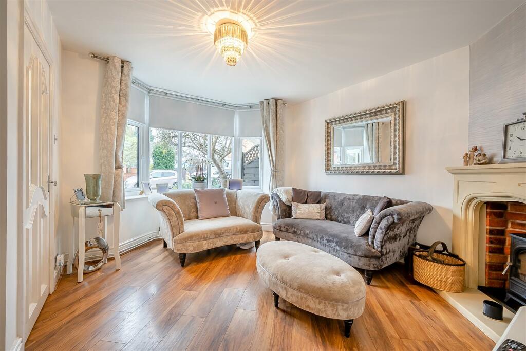 8627610-interior03.jpg