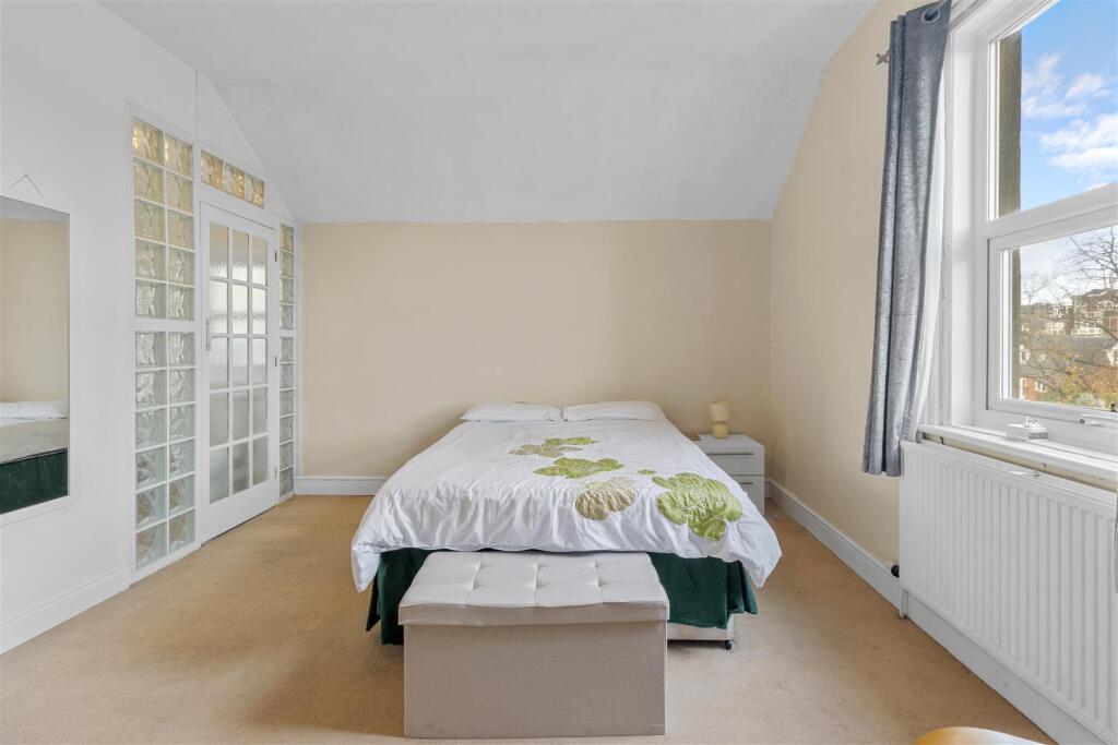 bedroom one #3.jpg