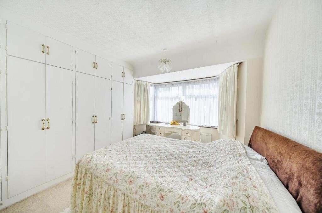 Davidson Frost-Wellings, DFW, Broadcroft Avenue, S