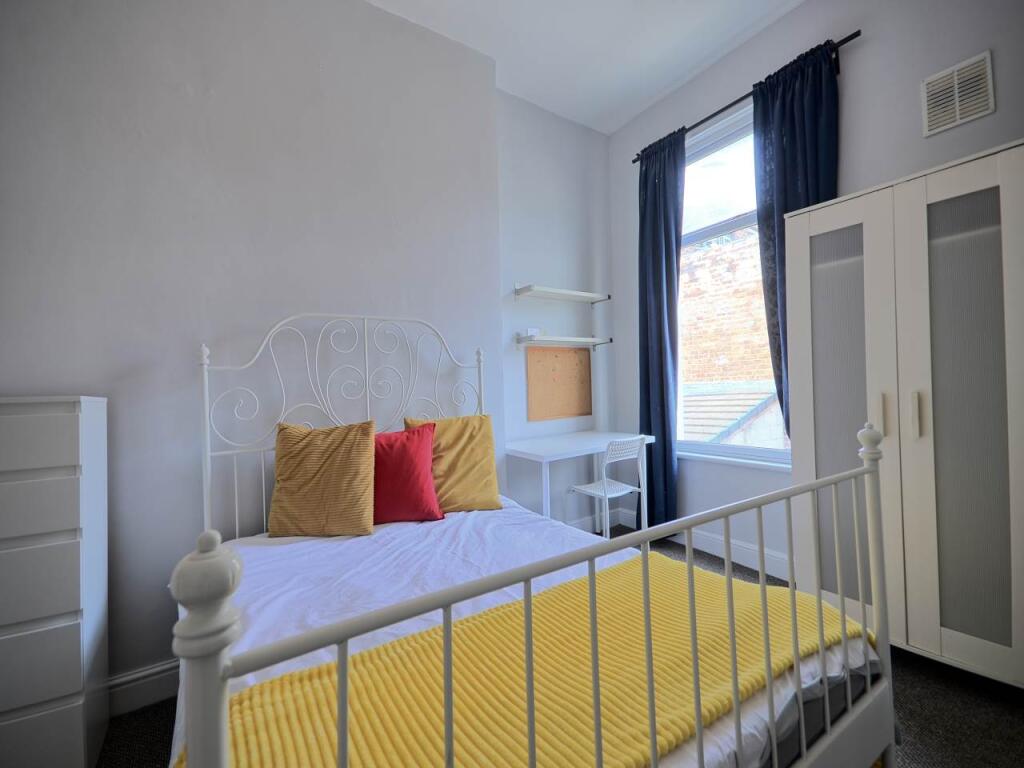 bed 4