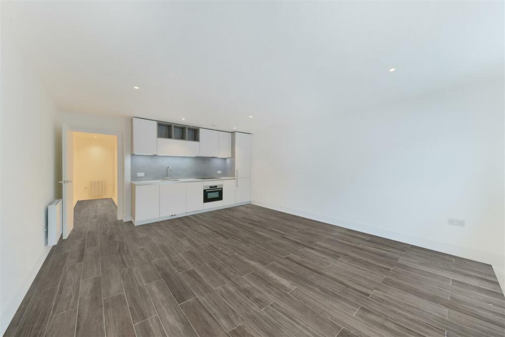 HIGH STREET, 266, FLAT 1-2.jpg