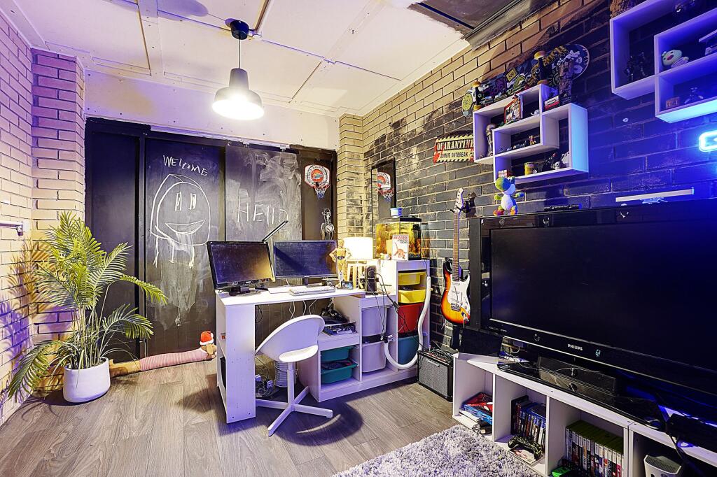 Hobby Room