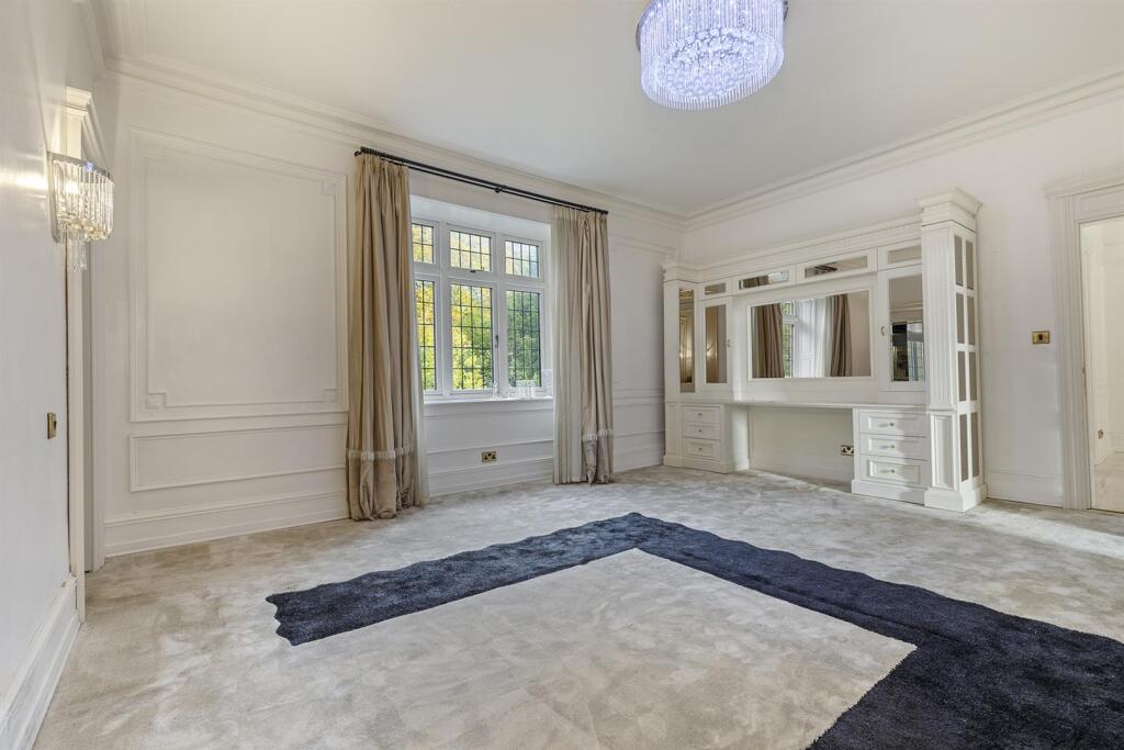 3 Encliffe Grove Ave, Sheffield 39_297.jpg