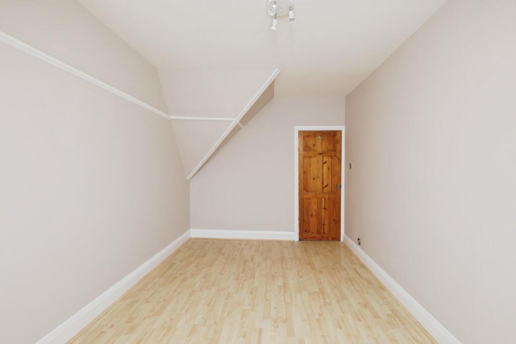 BEDROOM NO.1
