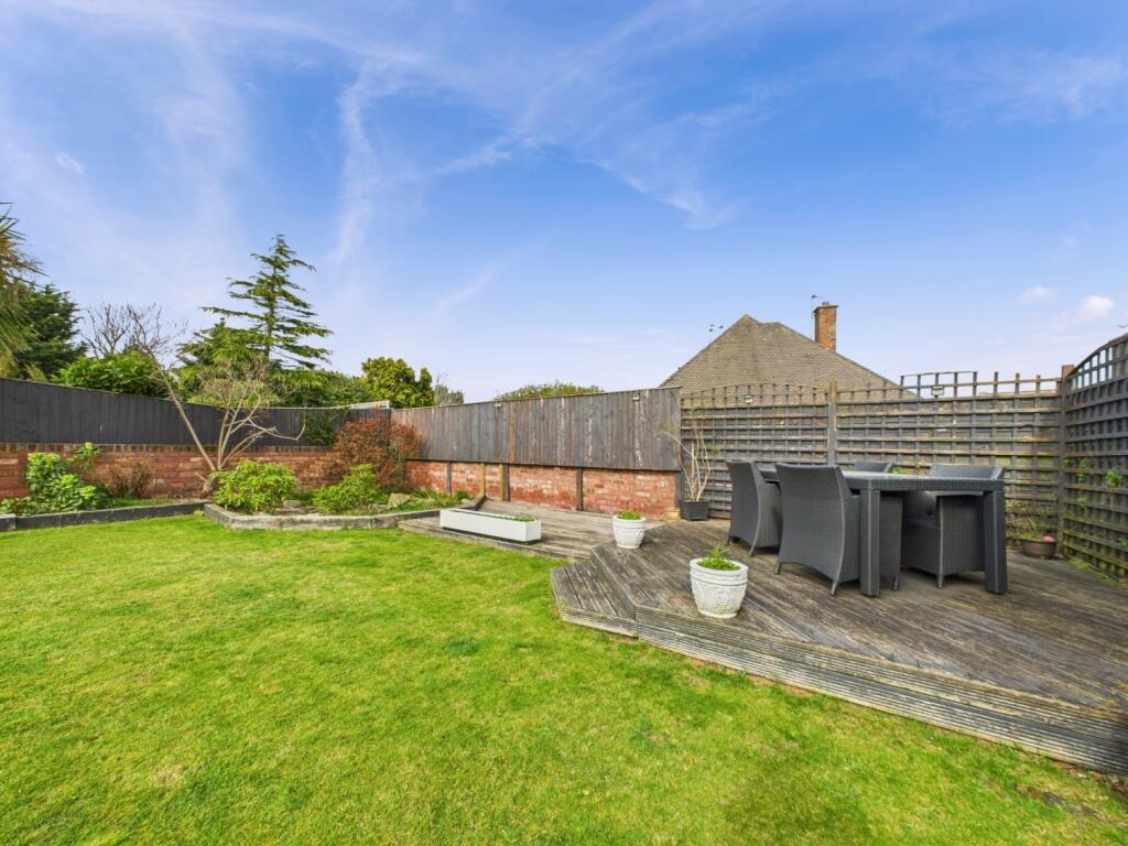 CAM02386G0-PR0122-STILL026