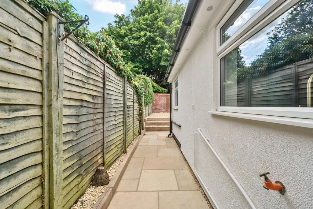 1318474-12-6866a7...