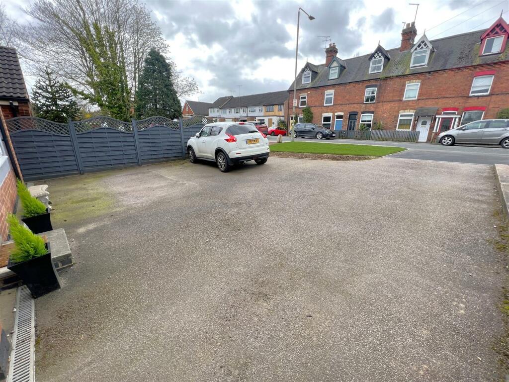 Driveway.JPG