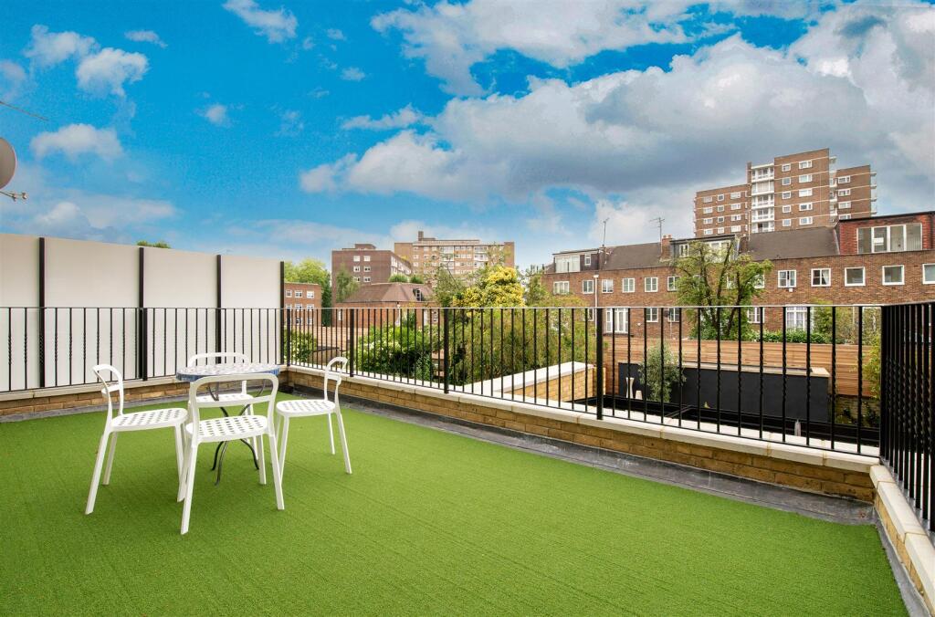 Masterbedroom Terrace