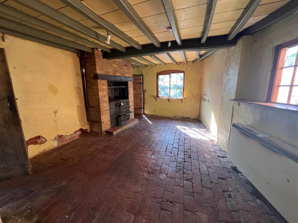 dining room.jpg