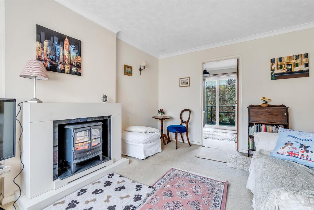 24AlfredWay.6.JPG