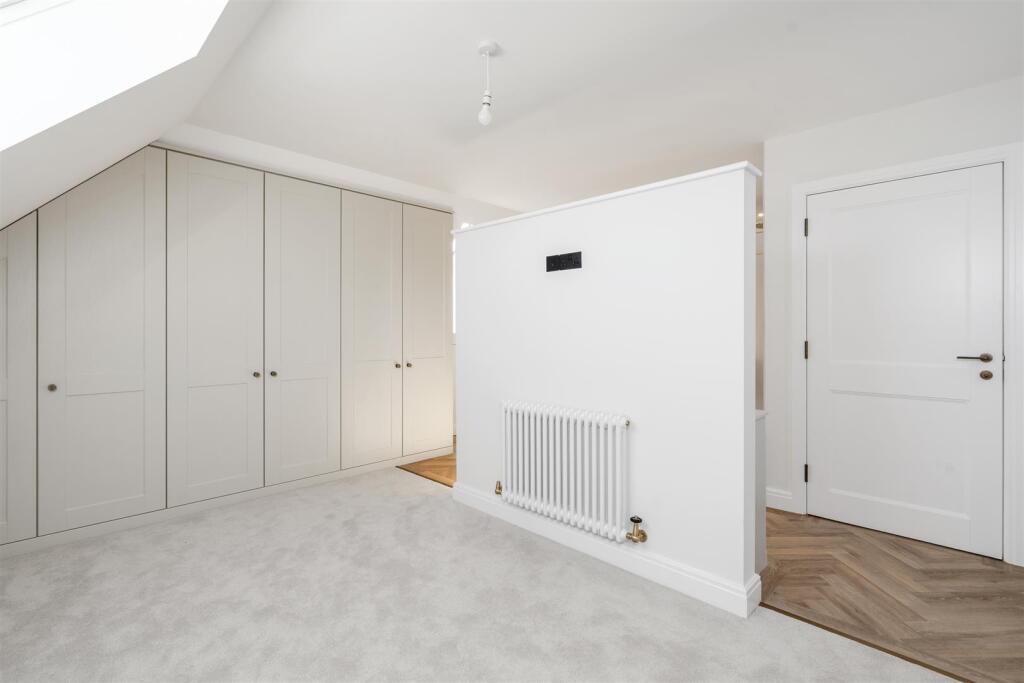 24 Kingscote Road_15.jpg