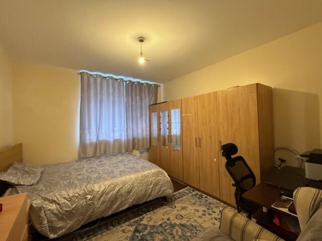 Bed2
