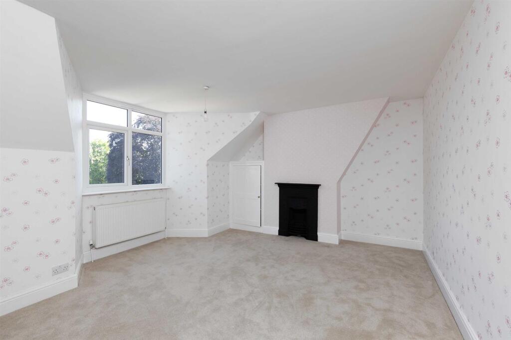 8 Elsee Road, Rugby (30).jpg