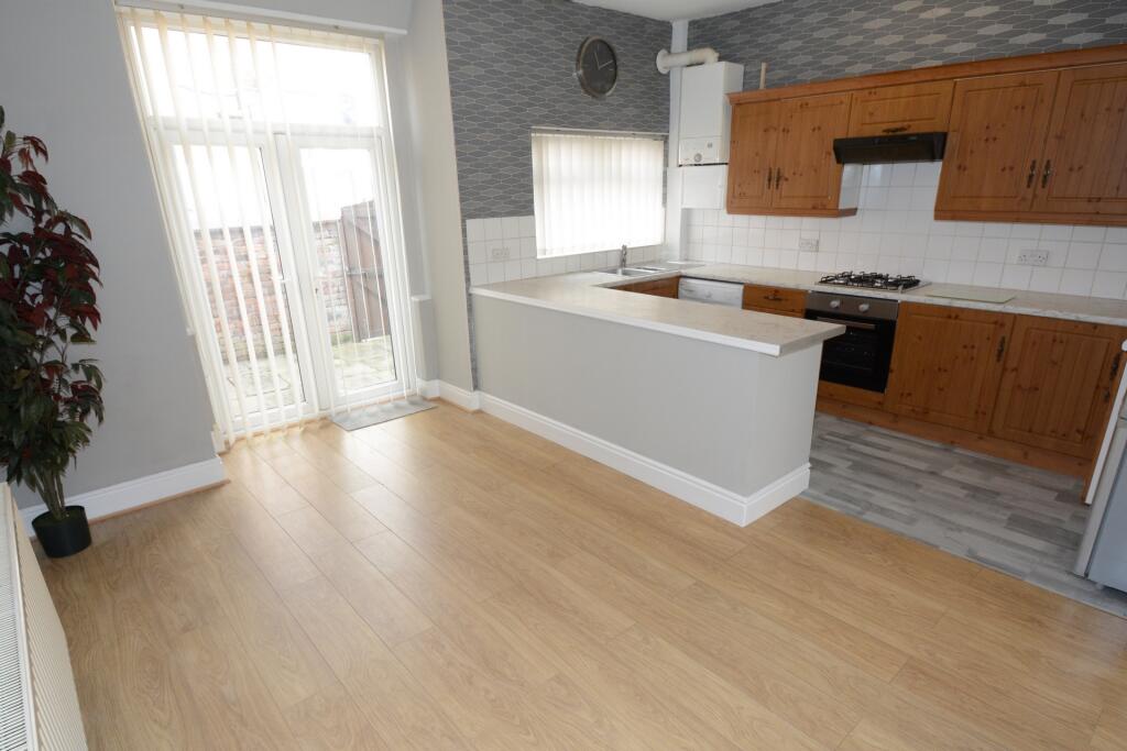 DINING ROOM/KITCHEN