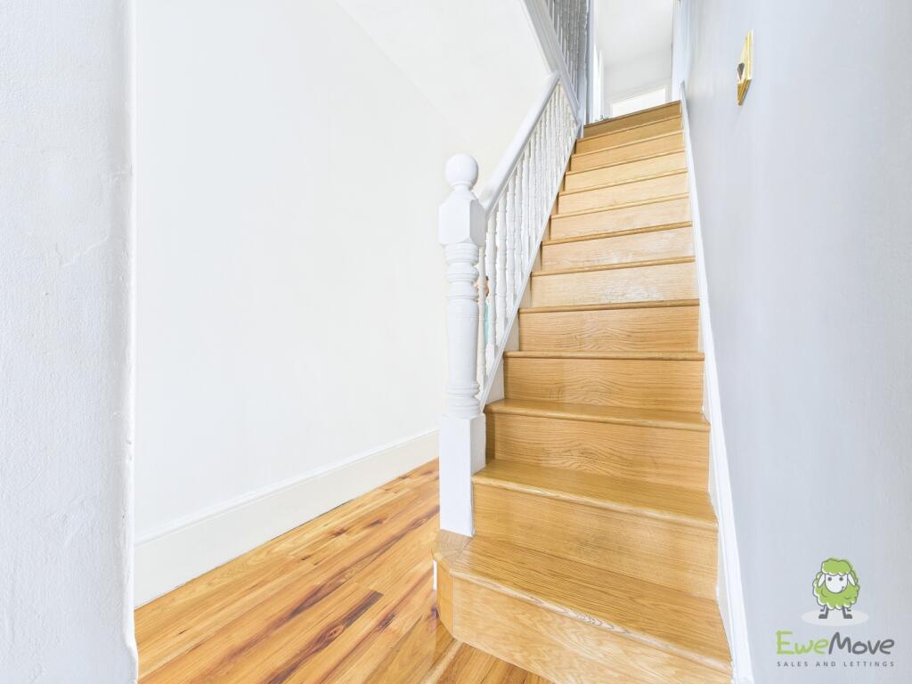 CAM01543G0-PR0148-STILL005