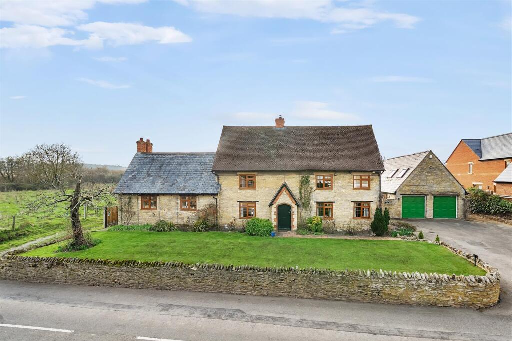 Walnut Tree Cottage, 35-36, Tathall End, Hanslope,