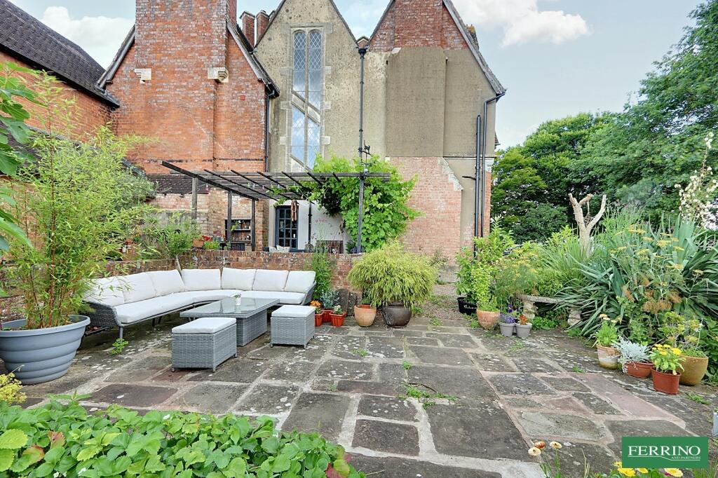 Courtyard Garden