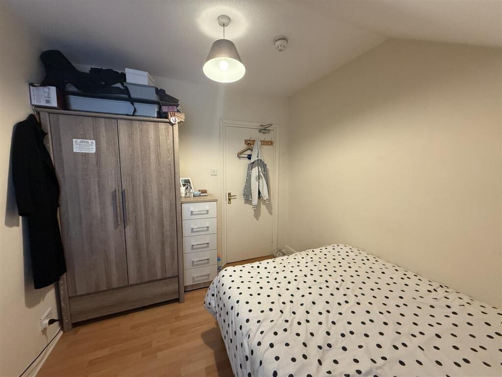 Room 5