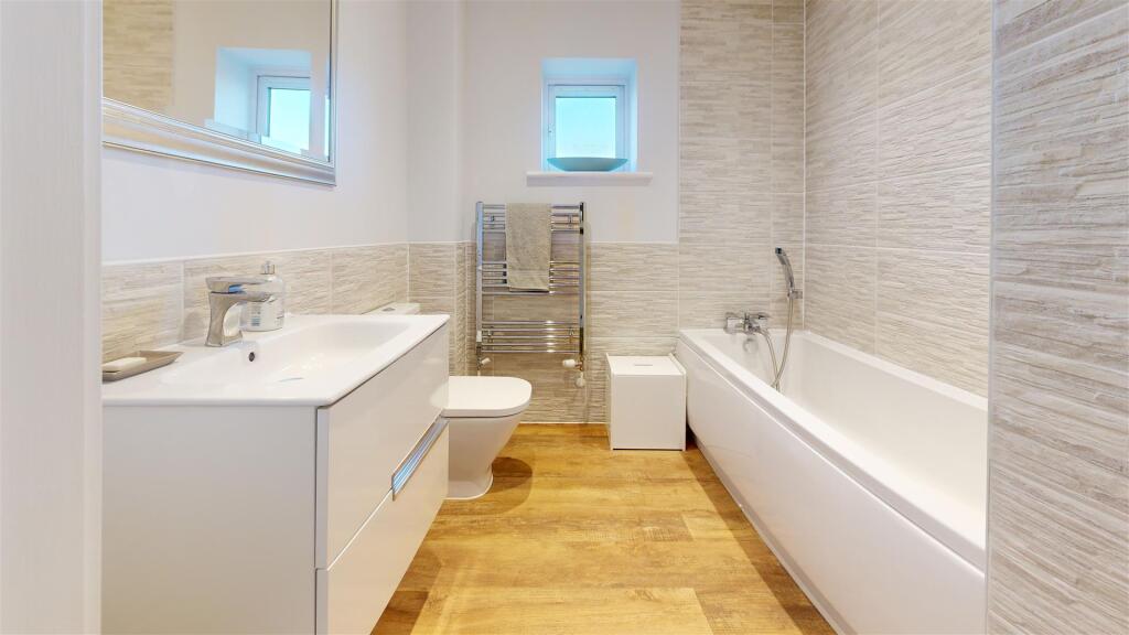 Bathroom (42).jpg